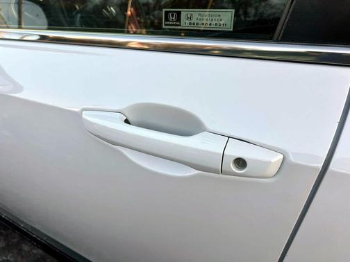 Platinum White Pearl 2021 Honda CR-V AWD EX