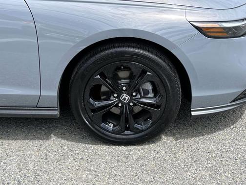 Gray 2025 Honda Accord SE