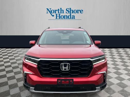 2025 Honda Pilot Touring 8-Passenger
