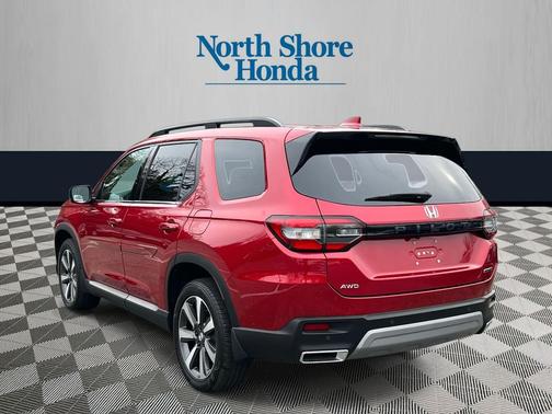 2025 Honda Pilot Touring 8-Passenger