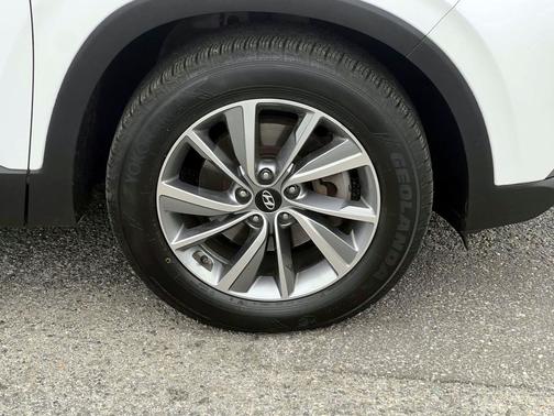 2020 Hyundai SANTA FE SEL 2.4