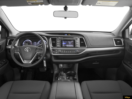 Midnight Black Metallic 2016 Toyota Highlander LE