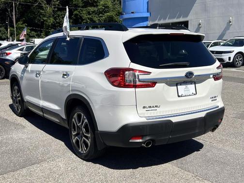 Crystal White Pearl 2024 Subaru Ascent Touring 7-Passenger