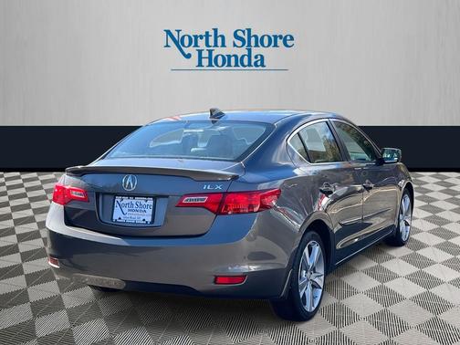 2013 Acura ILX 2.0L w/Premium Package