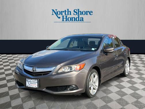 2013 Acura ILX 2.0L w/Premium Package