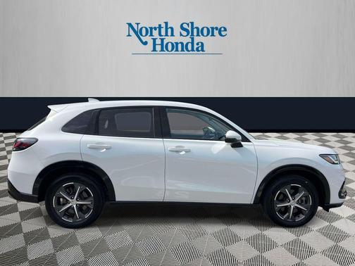 Platinum White Pearl 2023 Honda HR-V EX-L