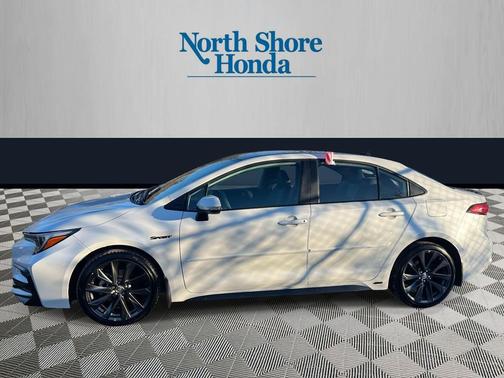 2025 Toyota Corolla XSE