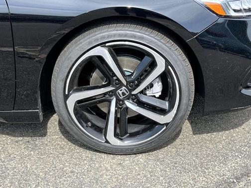 Crystal Black Pearl 2022 Honda Accord Sport 1.5T