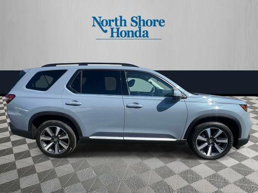 Gray 2023 Honda Pilot Touring 8-Passenger