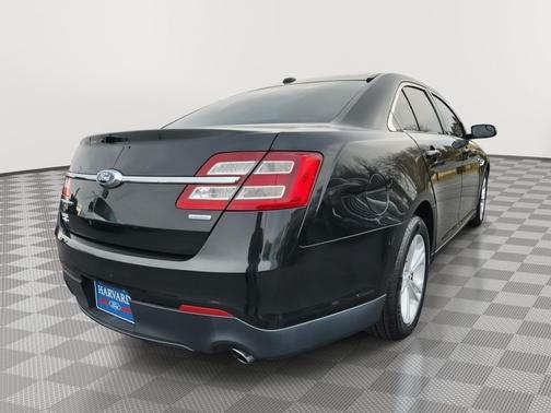 2015 Ford Taurus SE