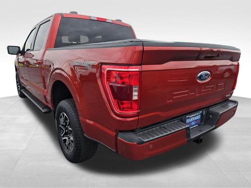 Hot Pepper Red Metallic Tinted Clearcoat 2023 Ford F-150 XLT