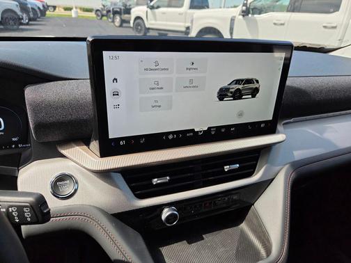 Star White Metallic Tri-Coat 2026 Ford Explorer Active
