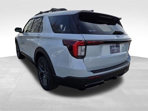 Space White Metallic 2026 Ford Explorer ST-Line