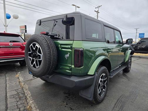 2023 Ford Bronco Outer Banks