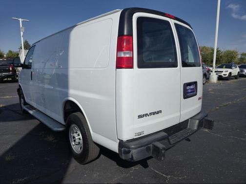 2023 GMC Savana 2500 Work Van