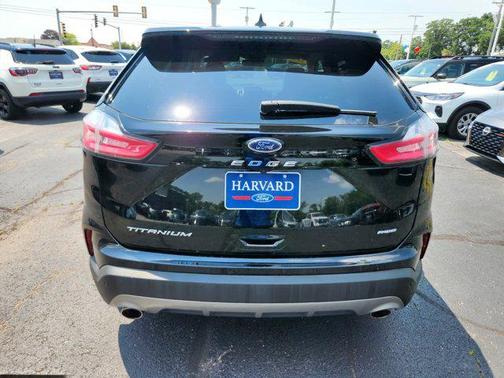 2023 Ford Edge Titanium