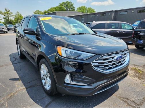 2023 Ford Edge Titanium