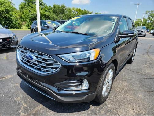 2023 Ford Edge Titanium