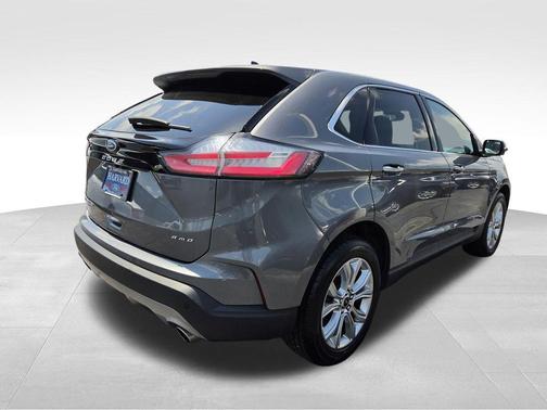 Carbonized Gray Metallic 2024 Ford Edge Titanium