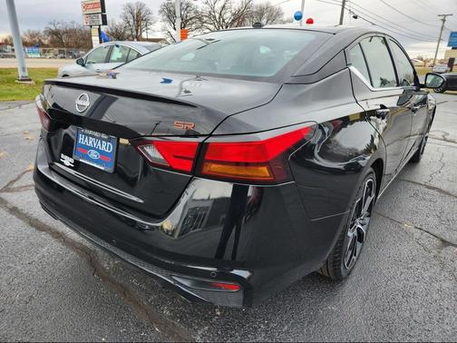 2023 Nissan Altima SR FWD