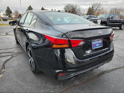 2023 Nissan Altima SR FWD