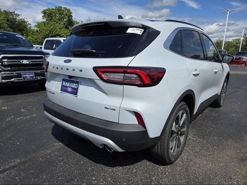 2025 Ford Escape Platinum