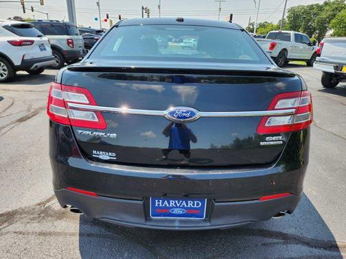 2016 Ford Taurus SEL