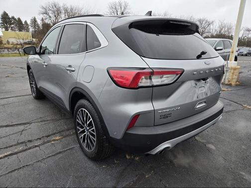 2021 Ford Escape Titanium