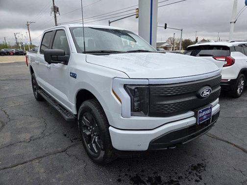 2025 Ford F-150 Lightning Flash
