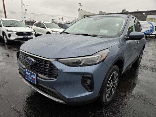 2026 Ford Escape PHEV SE