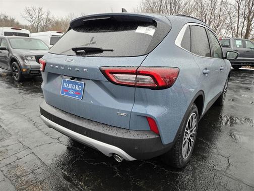 2026 Ford Escape PHEV SE