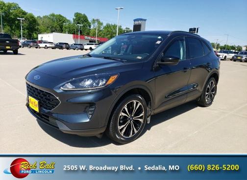 2022 Ford Escape SE