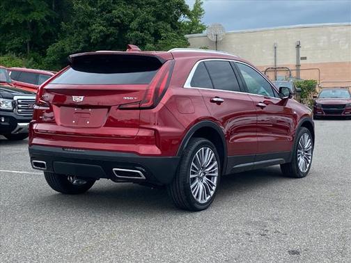 2025 Cadillac XT4 Premium Luxury