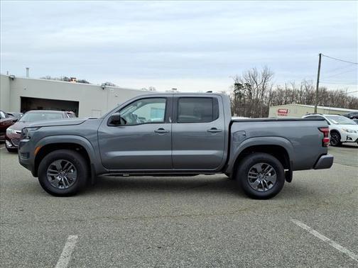 2025 Nissan Frontier SV