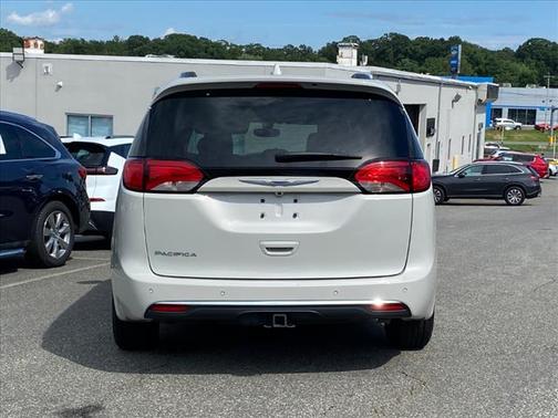 2020 Chrysler Pacifica Touring-L Plus