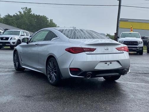 2017 INFINITI Q60 3.0t Red Sport 400