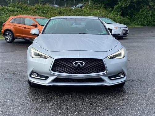 2017 INFINITI Q60 3.0t Red Sport 400