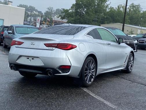 2017 INFINITI Q60 3.0t Red Sport 400