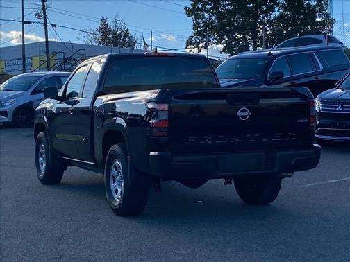 2025 Nissan Frontier S