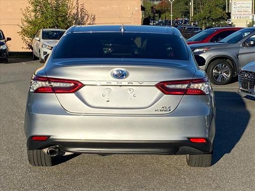 2020 Toyota Camry Hybrid XLE