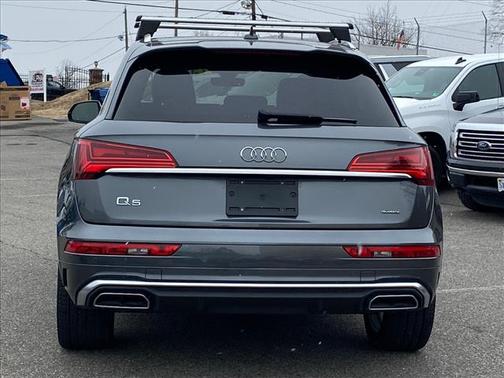 2022 Audi Q5 45 S line Premium Plus