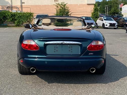 2002 Jaguar XKR Base