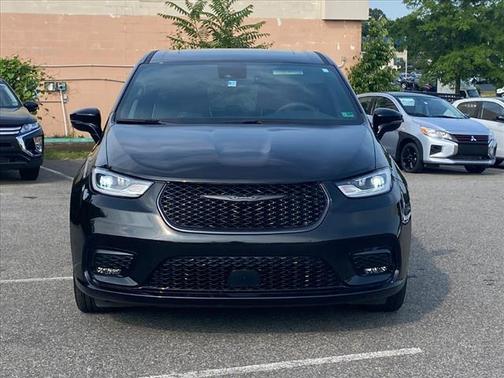 2023 Chrysler Pacifica Hybrid Limited