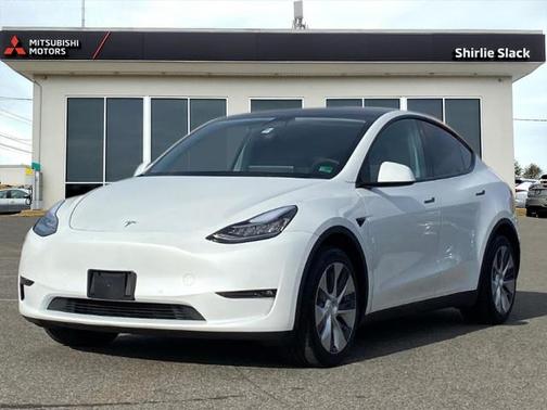 2022 Tesla Model Y Long Range Dual Motor All-Wheel Drive