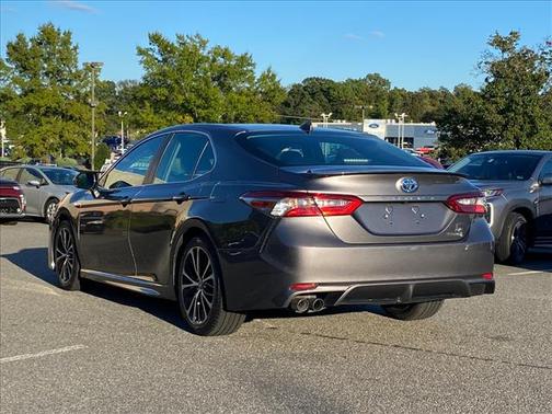 2018 Toyota Camry Hybrid SE
