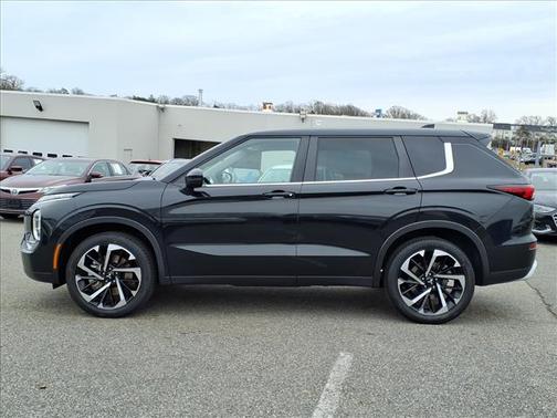 2023 Mitsubishi Outlander SE Special Edition 2WD