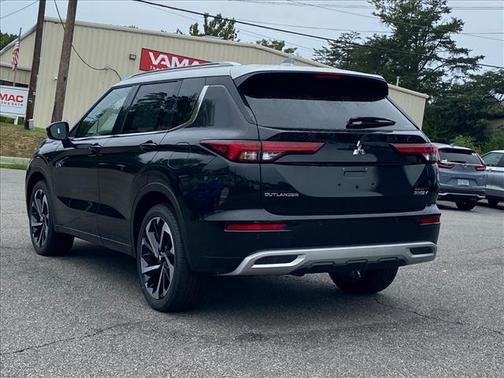 2025 Mitsubishi Outlander PHEV SEL