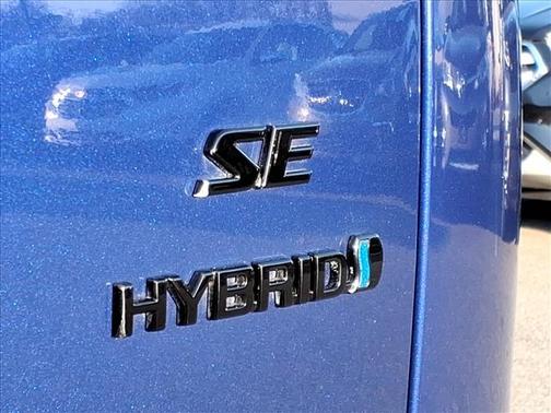2024 Toyota Corolla Hybrid SE