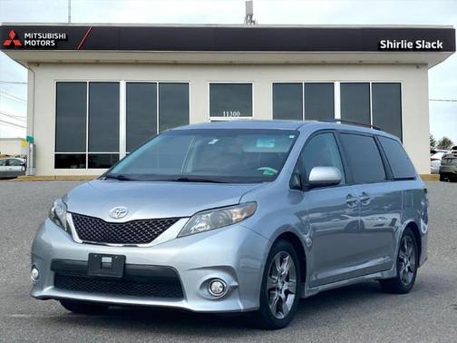 2011 Toyota Sienna SE