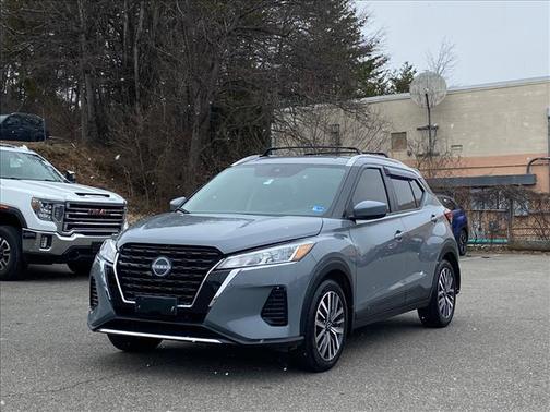 2022 Nissan Kicks SV